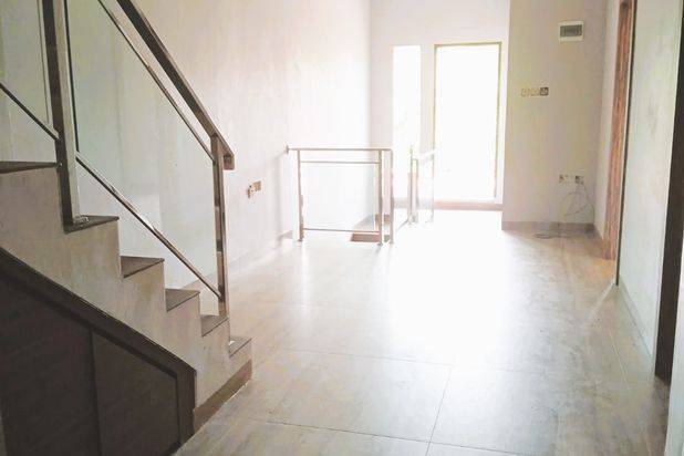 Dijual Rumah Murah di Batam Center Hadap Timur