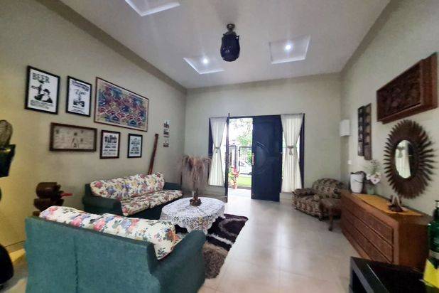 Dijual Rumah Mewah View Lapangan Golf Dan Danau di Batam