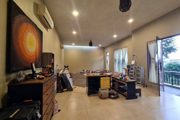 Dijual Rumah Mewah View Lapangan Golf Dan Danau di Batam
