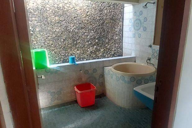 Jual cepat Rumah antik lokasi pusat kota Bandung Sayap Riau ,dkt taman Pramuka Bengawan,jarang ad tanah luas