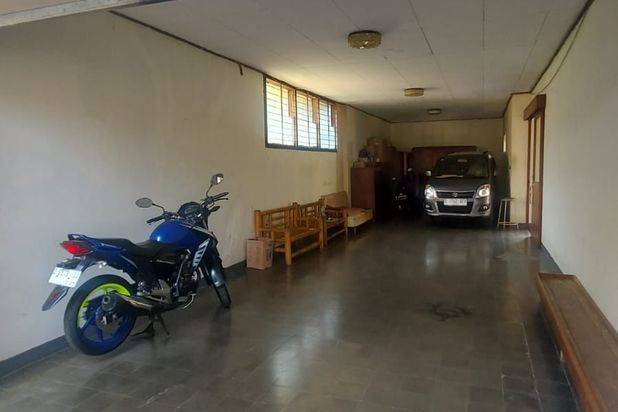 Jual cepat Rumah antik lokasi pusat kota Bandung Sayap Riau ,dkt taman Pramuka Bengawan,jarang ad tanah luas