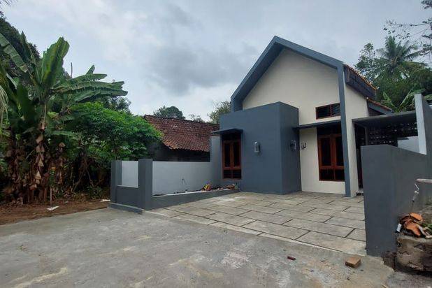 Jual cepat Rumah Baru minimalis modern di Sleman Yogyakarta jarang ada ,siap huni Bagus harga Nego Rumah Baru