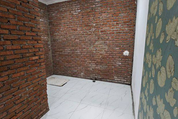 Jual cepat Rumah Murah 2 Lt luas di Gegerkalong dkt KPAD UPI pondok hijau setiabudi jarang ada .lokasi strategis rumah klasik