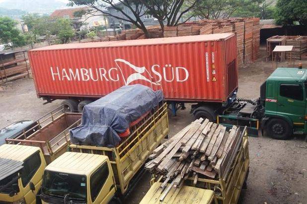Di jual cepat cepat Gudang Aktif,Bangunan kantor ,Mess karyawan Kawasan industri Cimahi Cibeber leuwigajah.lokasu strategis