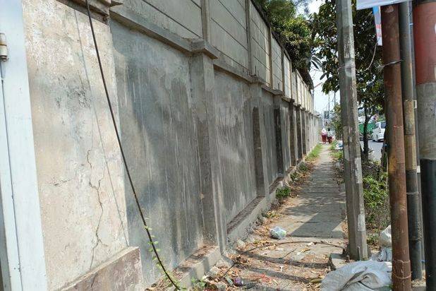 Di jual cepat cepat Gudang Aktif,Bangunan kantor ,Mess karyawan Kawasan industri Cimahi Cibeber leuwigajah.lokasu strategis