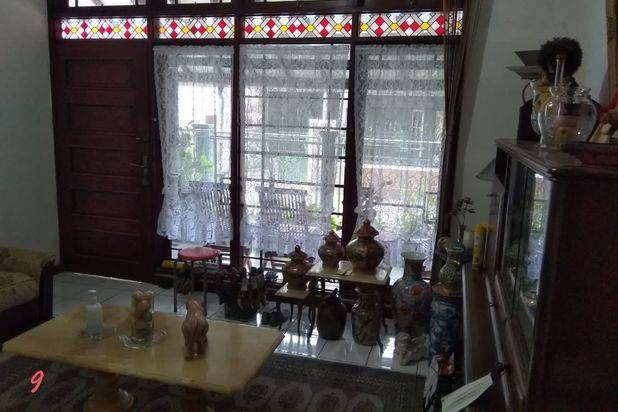 Jual cepat Rumah komplek Margahayu permai ,Margaasih Kopo jarang ada harga 1 M an,tanah luas siap huni,bangunan kokoh desain klasik modern