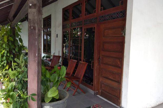 Jual cepat Rumah komplek Margahayu permai ,Margaasih Kopo jarang ada harga 1 M an,tanah luas siap huni,bangunan kokoh desain klasik modern