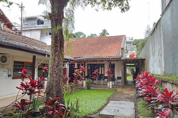 Di jual Rumah Murah lokasi elit pusat kota luas Sayap Cipaganti Pasteur sukajadi Cck U/Kantor/ Mess/kosan.jarang ada jual murah