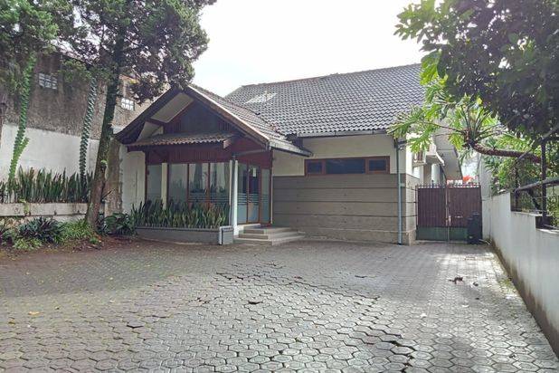 Di jual Rumah Murah lokasi elit pusat kota luas Sayap Cipaganti Pasteur sukajadi Cck U/Kantor/ Mess/kosan.jarang ada jual murah