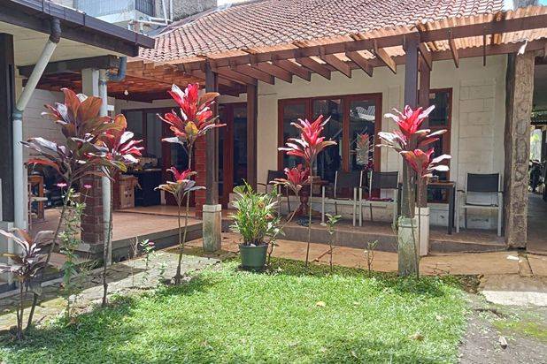 Di jual Rumah Murah lokasi elit pusat kota luas Sayap Cipaganti Pasteur sukajadi Cck U/Kantor/ Mess/kosan.jarang ada jual murah
