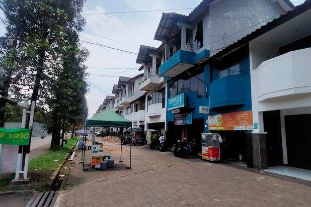 Di jual Cepat Ruko3 Lantai Murah ,kokoh Mainroad komplek Batununggal Indah ,jarang ada lokasi trategis Cck U/ usaha