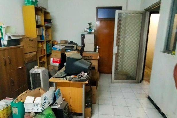 Di jual Cepat Ruko3 Lantai Murah ,kokoh Mainroad komplek Batununggal Indah ,jarang ada lokasi trategis Cck U/ usaha