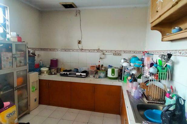 Di jual Cepat Ruko3 Lantai Murah ,kokoh Mainroad komplek Batununggal Indah ,jarang ada lokasi trategis Cck U/ usaha