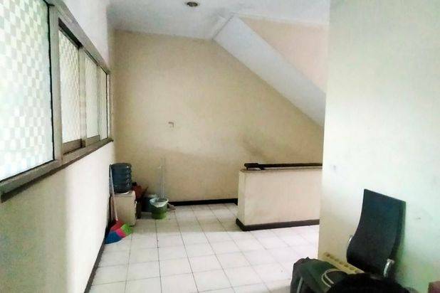 Di jual Cepat Ruko3 Lantai Murah ,kokoh Mainroad komplek Batununggal Indah ,jarang ada lokasi trategis Cck U/ usaha