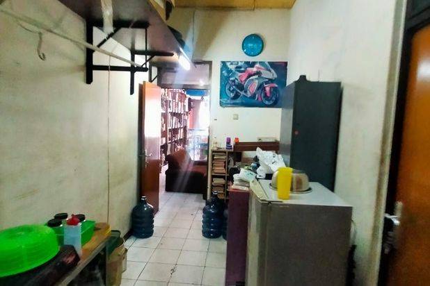 Di jual Cepat Ruko3 Lantai Murah ,kokoh Mainroad komplek Batununggal Indah ,jarang ada lokasi trategis Cck U/ usaha