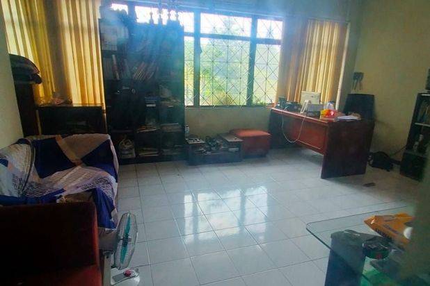 Di jual Cepat Ruko3 Lantai Murah ,kokoh Mainroad komplek Batununggal Indah ,jarang ada lokasi trategis Cck U/ usaha