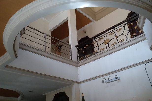 Rumah Sakura Regency Gayung sari Ketintang Surabaya