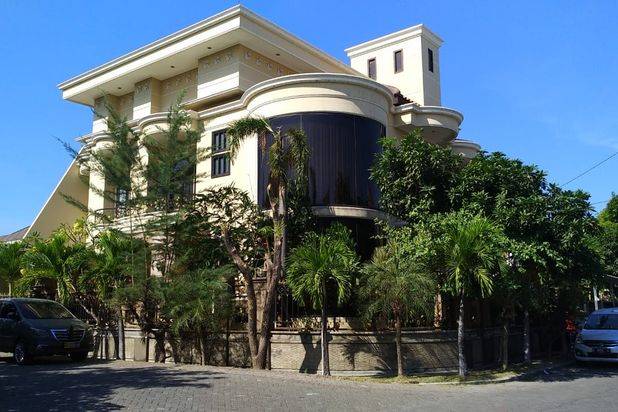 Rumah Sakura Regency Gayung sari Ketintang Surabaya
