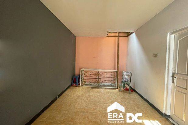 Rumah tengah kota Semarang murah dekat kampus Undip Tembalang tol cocok untuk kos dijual di Tanjungsari Tembalang Semarang atas