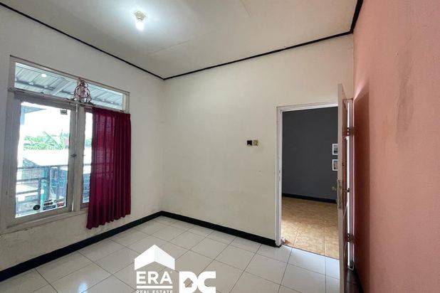 Rumah tengah kota Semarang murah dekat kampus Undip Tembalang tol cocok untuk kos dijual di Tanjungsari Tembalang Semarang atas