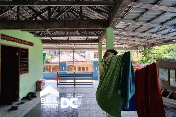 Rumah Kost Aktif 3 lantai tengah kota Semarang dekat Rs Elizabeth dekat perkantoran dekat Akpol dijual di Kawi Candisari Semarang atas