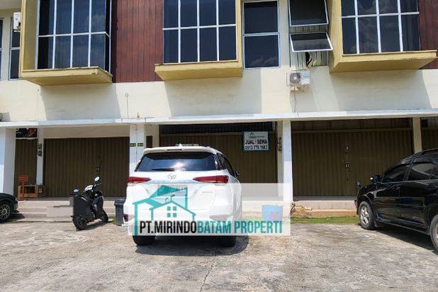 Dijual 2.3 Milliar Ruko Taman Golf Residence 3 Sukajadi