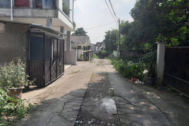 Tanah Dekat Stadion Pakansari di Jalan Cibinong Bogor Murah SHM
