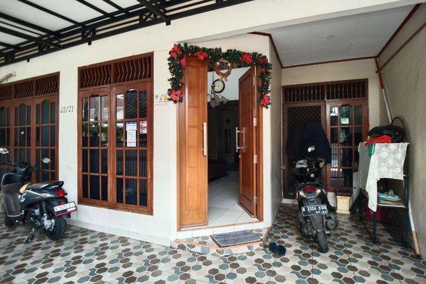 Rumah 2 Lantai Dalam Komplek 5 Menit Ke Stasiun Lrt di Bekasi Timur