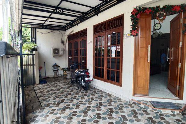 Rumah 2 Lantai Dalam Komplek 5 Menit Ke Stasiun Lrt di Bekasi Timur