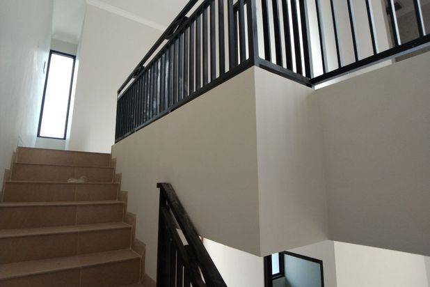 Rumah Baru 2 Lantai Dalam Cluster Total 8 Unit di Cikunir Bekasi