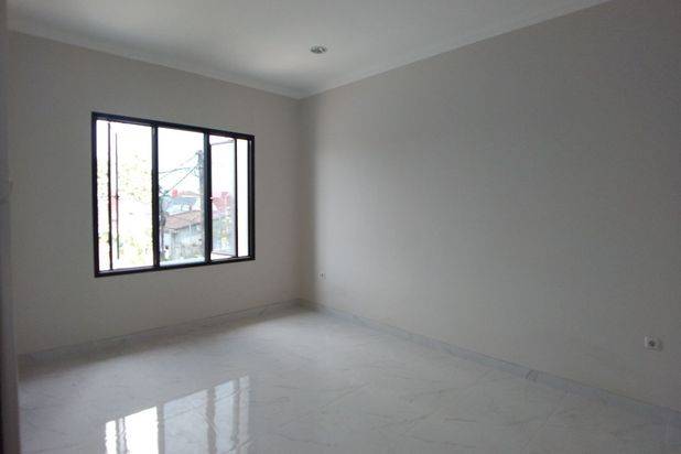 Rumah Baru 2 Lantai Dalam Cluster Total 8 Unit di Cikunir Bekasi