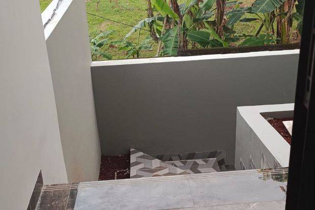 Rumah Baru Bagus Desain Split Level di Cilangkap Cipayung Jakarta Timur
