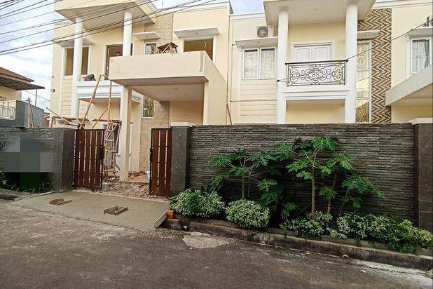 Rumah Baru Luas Strategis Ready Stock di Jatiwaringin Pondok Gede Bekasi