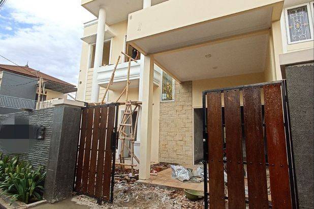 Rumah Baru Luas Strategis Ready Stock di Jatiwaringin Pondok Gede Bekasi