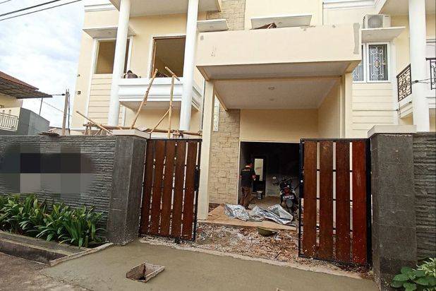 Rumah Baru Luas Strategis Ready Stock di Jatiwaringin Pondok Gede Bekasi