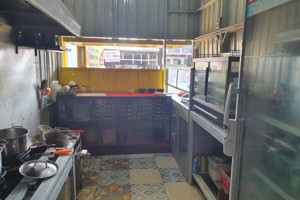 Ruko Dan Usaha Kuliner Furnish Strategis Gentan Baki Sukoharjo