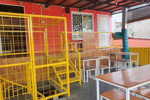 Ruko Dan Usaha Kuliner Furnish Strategis Gentan Baki Sukoharjo