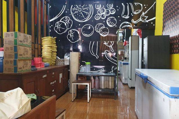 Ruko Dan Usaha Kuliner Furnish Strategis Gentan Baki Sukoharjo