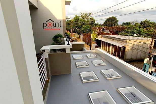 Rumah Baru Mewah Desain Luxury Nayu Banjarsari Solo