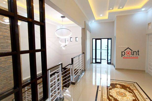 Rumah Baru Mewah Desain Luxury Nayu Banjarsari Solo