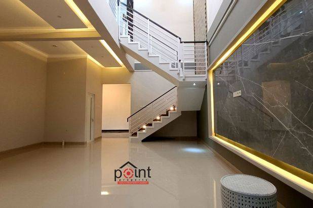 Rumah Baru Mewah Desain Luxury Nayu Banjarsari Solo