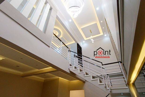 Rumah Baru Mewah Desain Luxury Nayu Banjarsari Solo