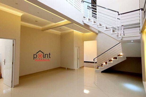 Rumah Baru Mewah Desain Luxury Nayu Banjarsari Solo