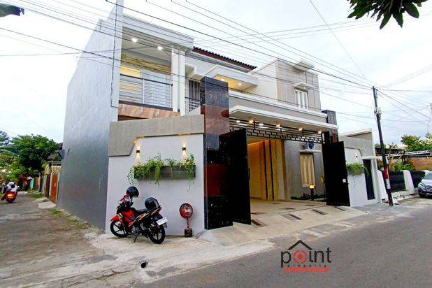 Rumah Baru Mewah Desain Luxury Nayu Banjarsari Solo