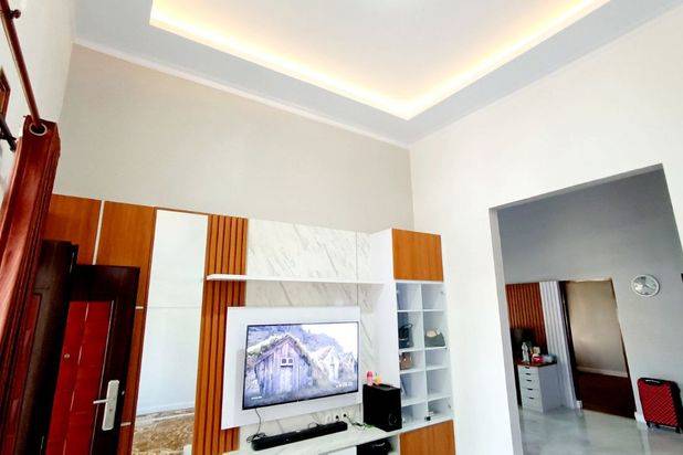 Rumah Modern Mewah Furnish Gentan Baki Sukoharjo