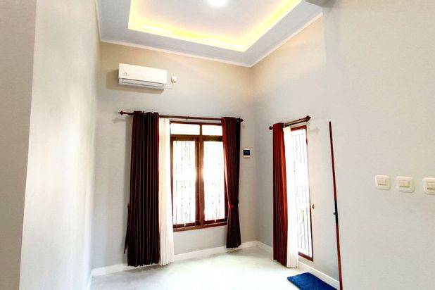 Rumah Modern Mewah Furnish Gentan Baki Sukoharjo