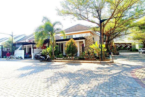 Rumah Modern Mewah Furnish Gentan Baki Sukoharjo