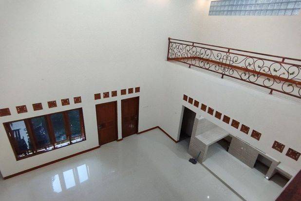 Rumah Mewah 2 Lantai Dekat Bandara Ngemplak Boyolali