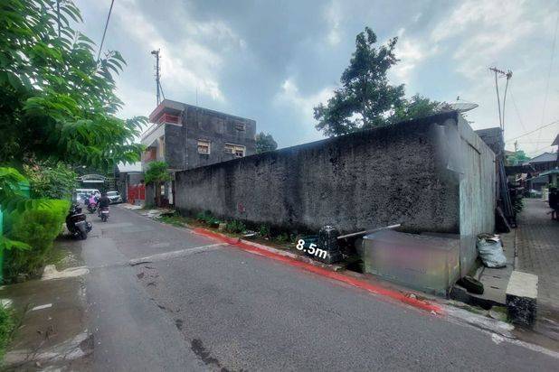 Rumah Mewah Proses Bangun Jajar Laweyan Solo