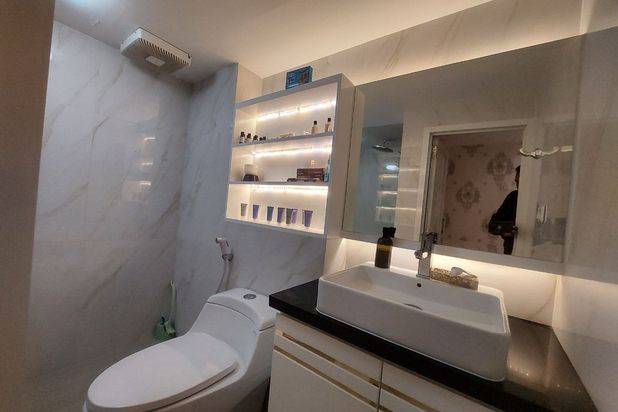 Rumah Mewah 3,5 Lantai Ada Pool Semi Furnish Solo Baru Grogol